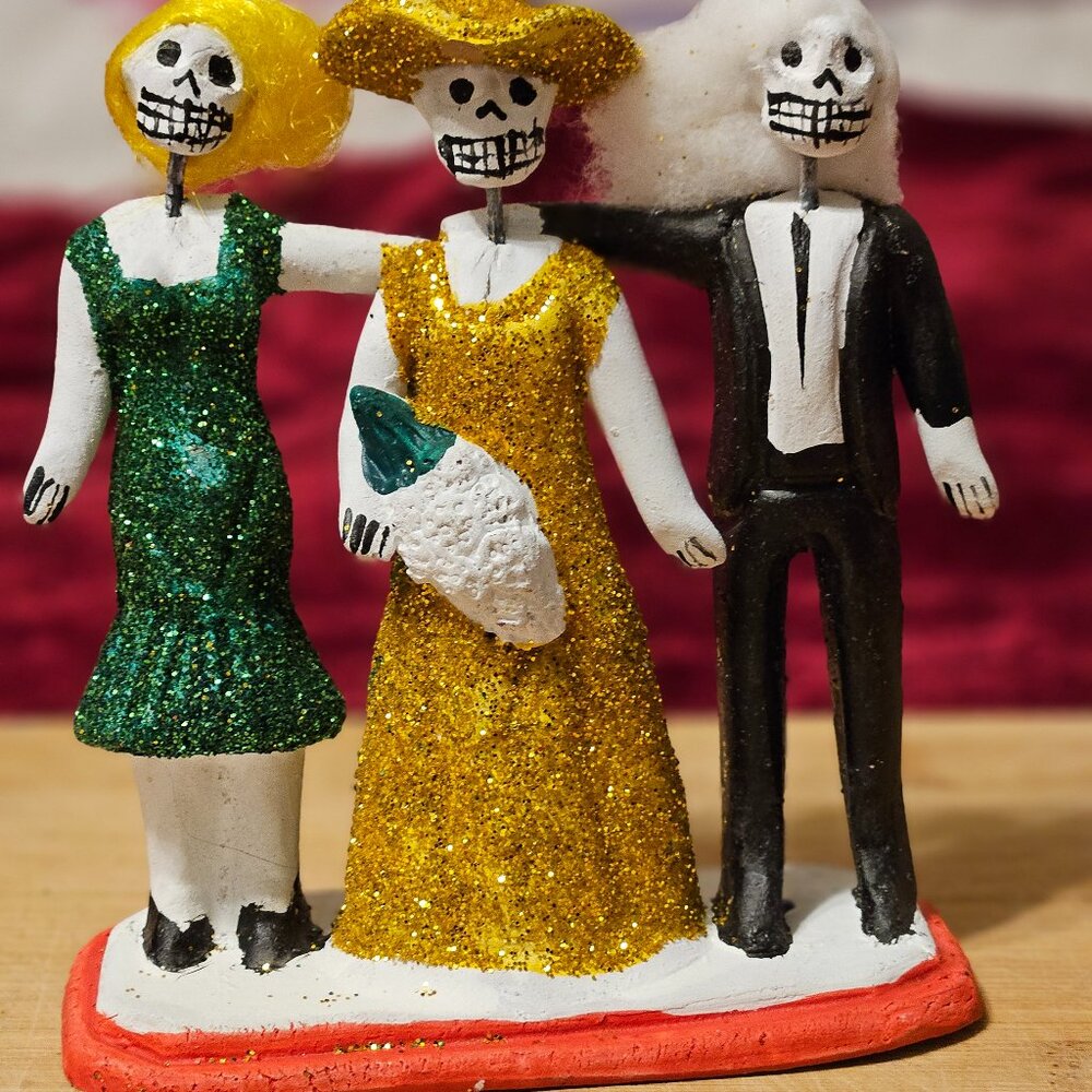 VINTAGE OAXACAN CLAY AND GLITTER FRIENDS